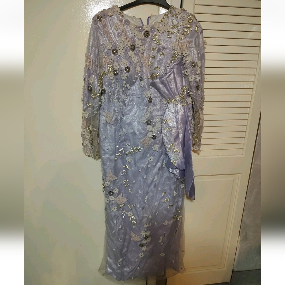 Elegant Lavender Floral Lace Dress Size 14 Beaded